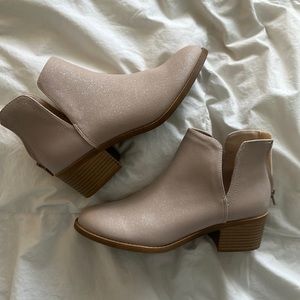 pale pink Steve madden boots